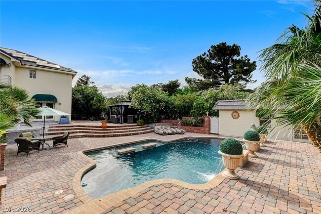 Building Photo - 7001 Alamitos Cir