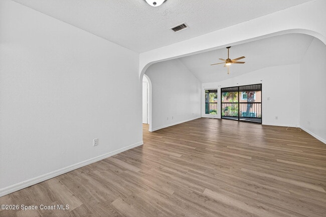 Building Photo - 2107 Hidden Grove Ln