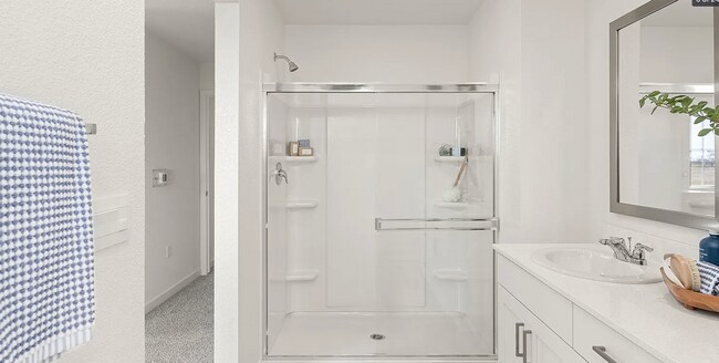 Building Photo - Beautiful Roseville Home! Please read entire ad for viewings!