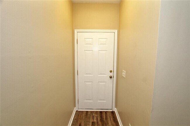Building Photo - 4739 Autumn Rose Trail