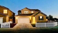 Building Photo - Beautiful Two Story Home in the Olivewood ...