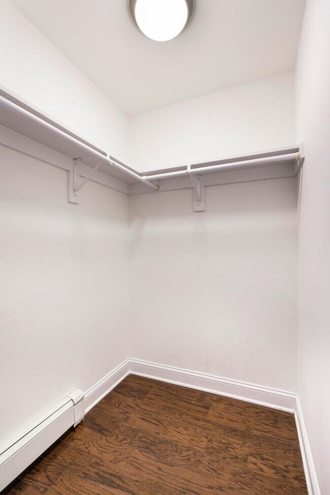 Building Photo - 14A Riverview Cir