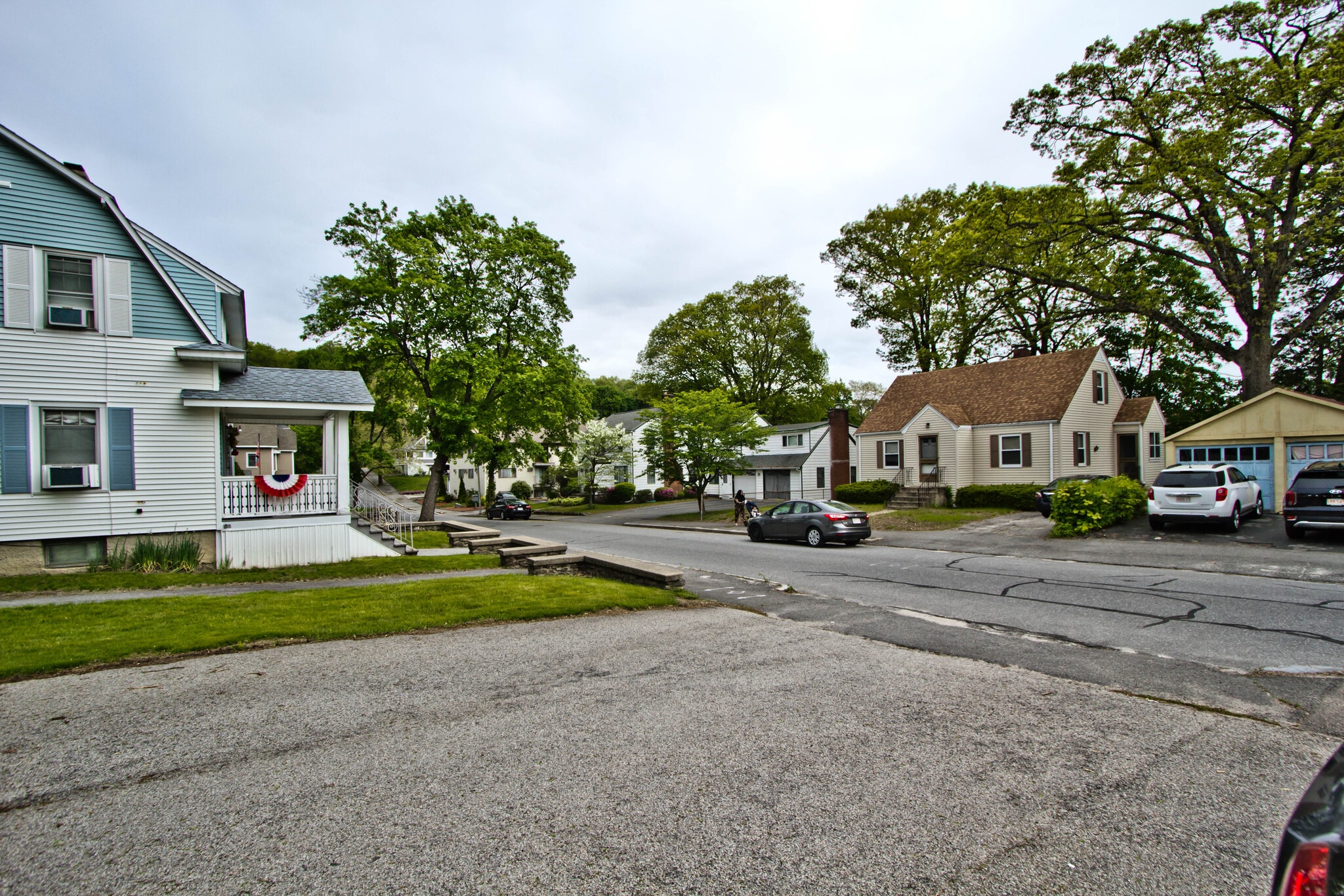 Building Photo - 137 Cohasset St