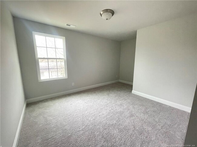 Building Photo - 116 Phillips St