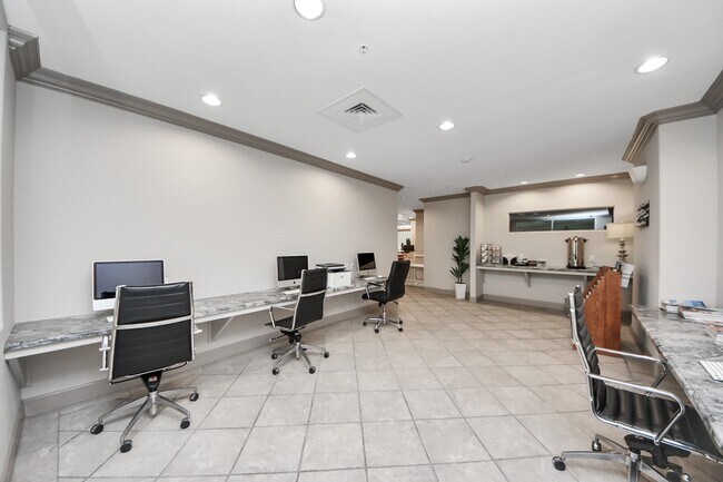 Building Photo - 10327 Termini-San Luis Pass Rd