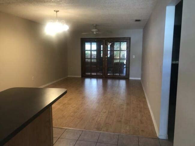 Building Photo - 2 Bedroom Condo Retreat in St. Cloud – Coz...