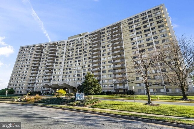 Primary Photo - 301 N Beauregard St