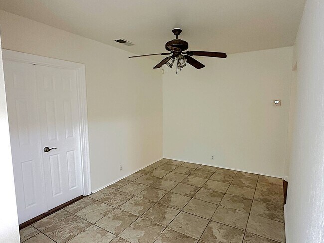Building Photo - Charming 3-Bedroom, 2-Bath Home in Prime E...