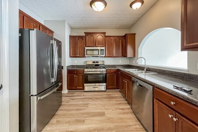 Building Photo - 7087 Littlebrook Way