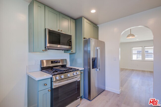 Building Photo - 12351 Riverside Dr