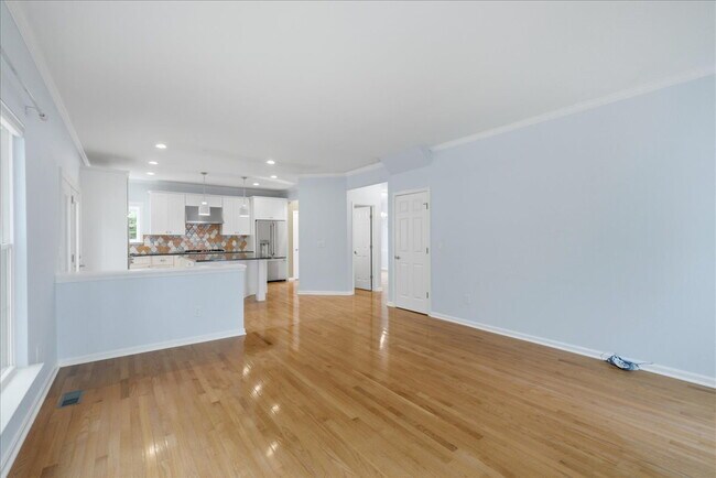 Building Photo - Spacious Broadlands Home Backing to Nature with Expansive Outdoor Living