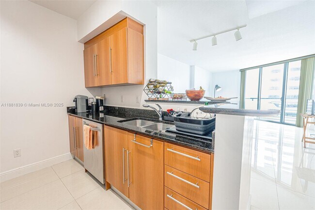 Building Photo - 335 S Biscayne Blvd
