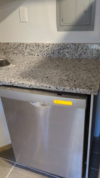 Building Photo - 3 Richview Ct