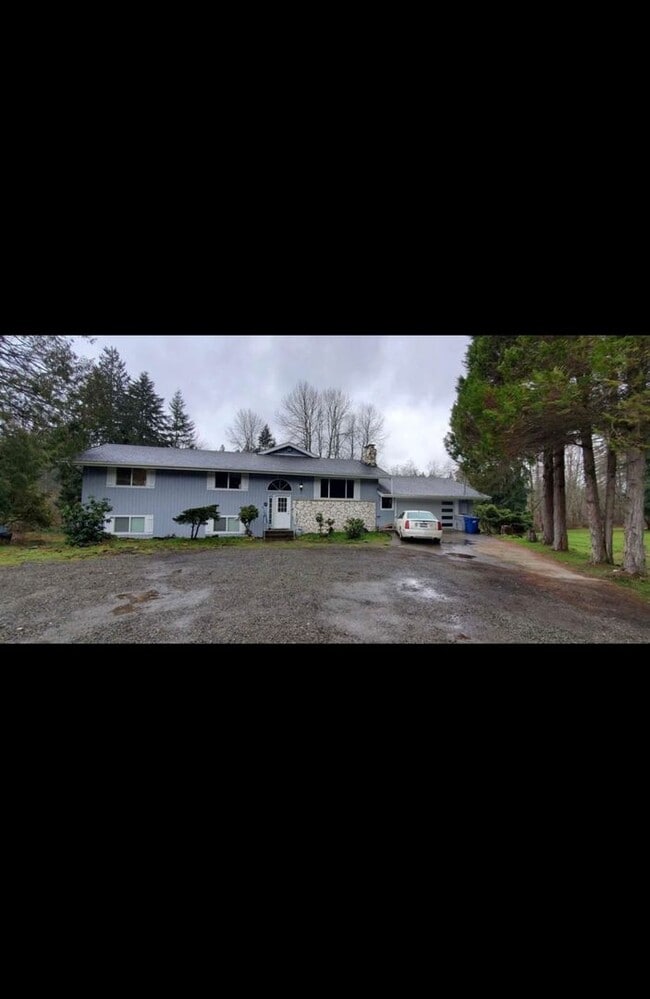 Building Photo - 25829 152nd Ave SE