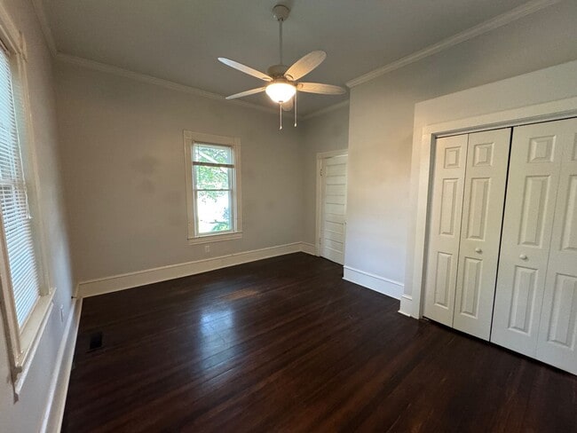 Building Photo - North AVL - Updated Spacious 2/2 Home