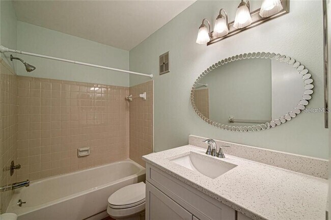 Building Photo - 4110 38th Ave W