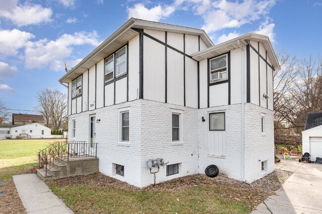 Building Photo - Cozy 2-Bedroom Apartment in Midland