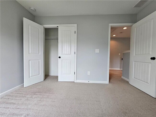 Building Photo - 3218 Leyden Ct
