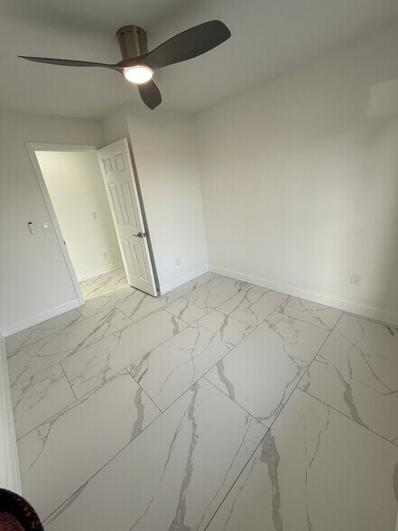 Building Photo - 6521 Alta Monte Dr