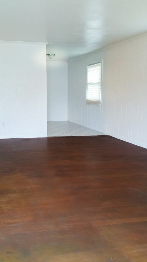 Building Photo - 1811 Owens Ct