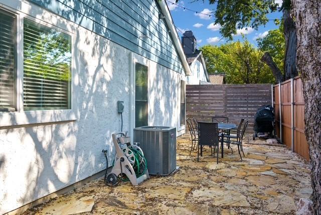 Building Photo - 4316 Sycamore St