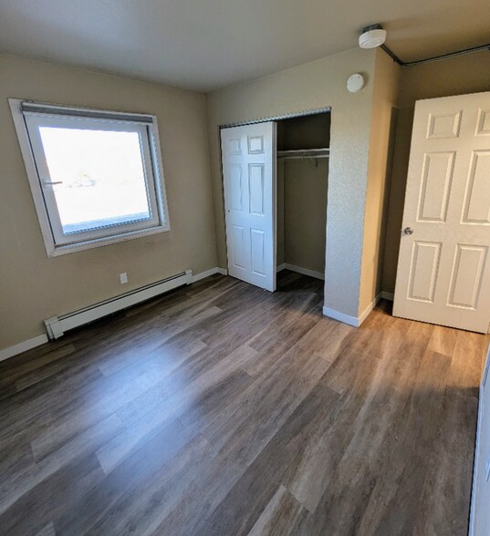 Building Photo - 618 Gambell St