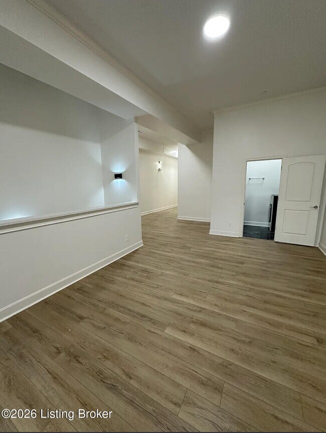 Building Photo - 540 S 4th St