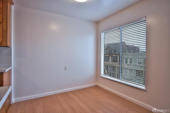 Building Photo - 237 Cumberland St