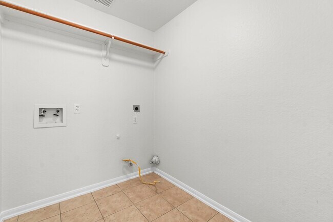 Building Photo - 155 Fairwind Trail Dr