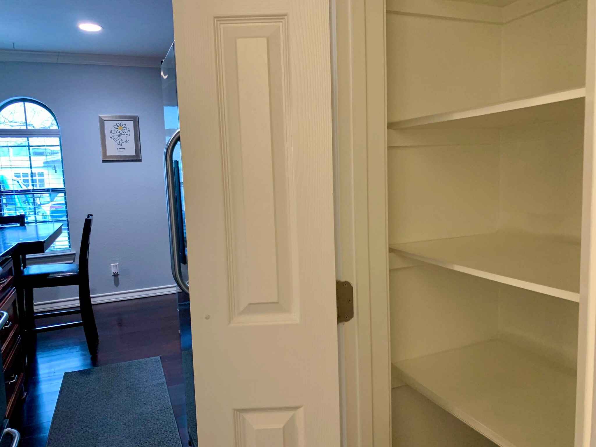 Kitchen pantry. Hyde Park neighborhood. Austin, Tx 78751 - 407 E 45th St #116