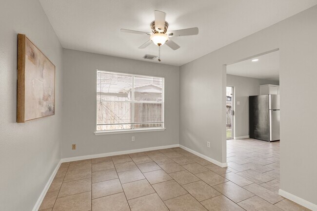 Building Photo - 8818 Iron Springs Dr