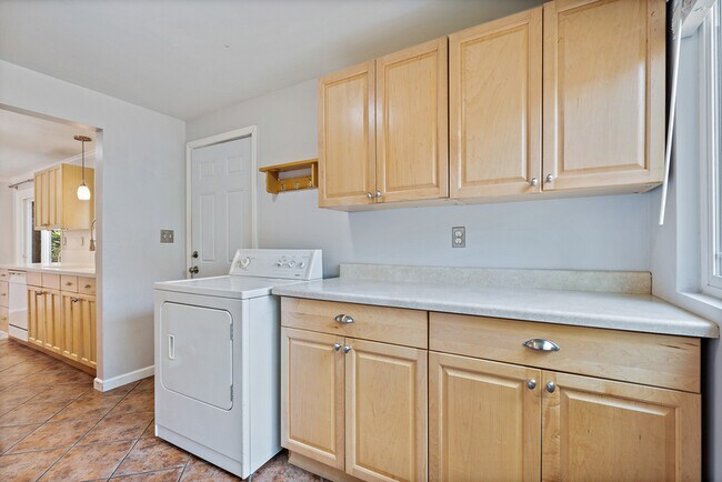Building Photo - 4801 45th Ave S