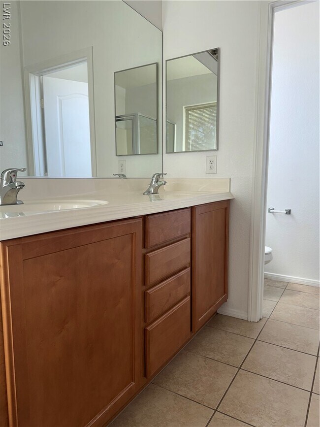 Building Photo - 10519 Allegrini Dr