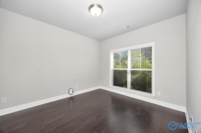 Building Photo - 207 Blackwood Dr NW