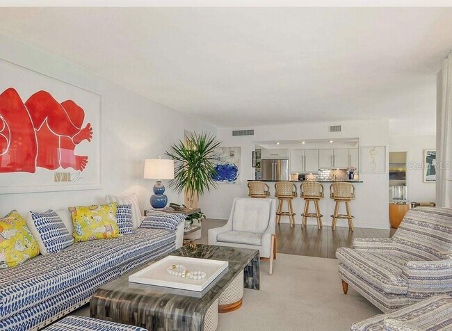 Building Photo - 2525 Gulf of Mexico Dr