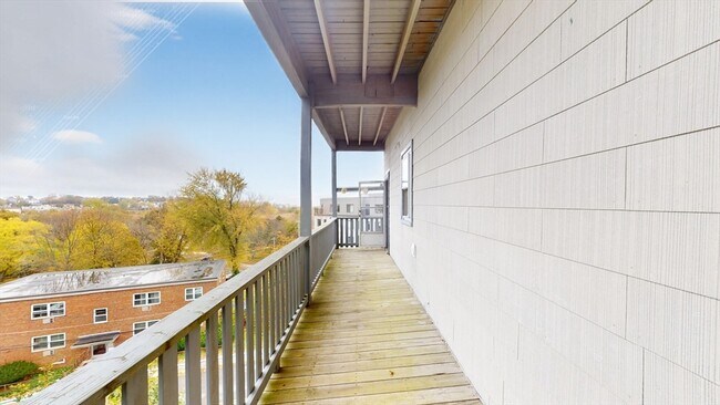 Building Photo - 1 Orient Ave