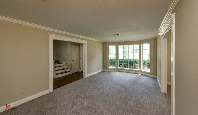 Building Photo - Move in Special 1k off the First Months Rent!