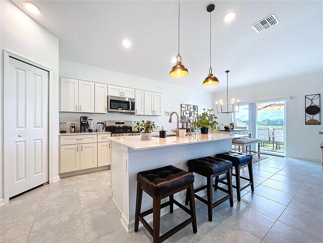 Building Photo - 1285 Deepwater Cir