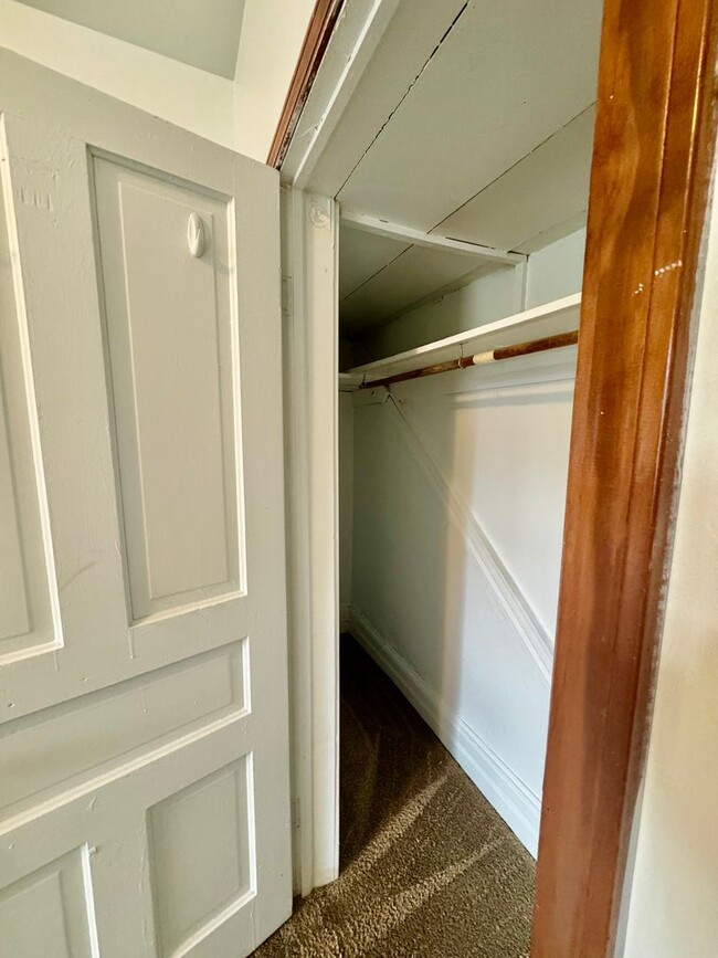 Building Photo - 120