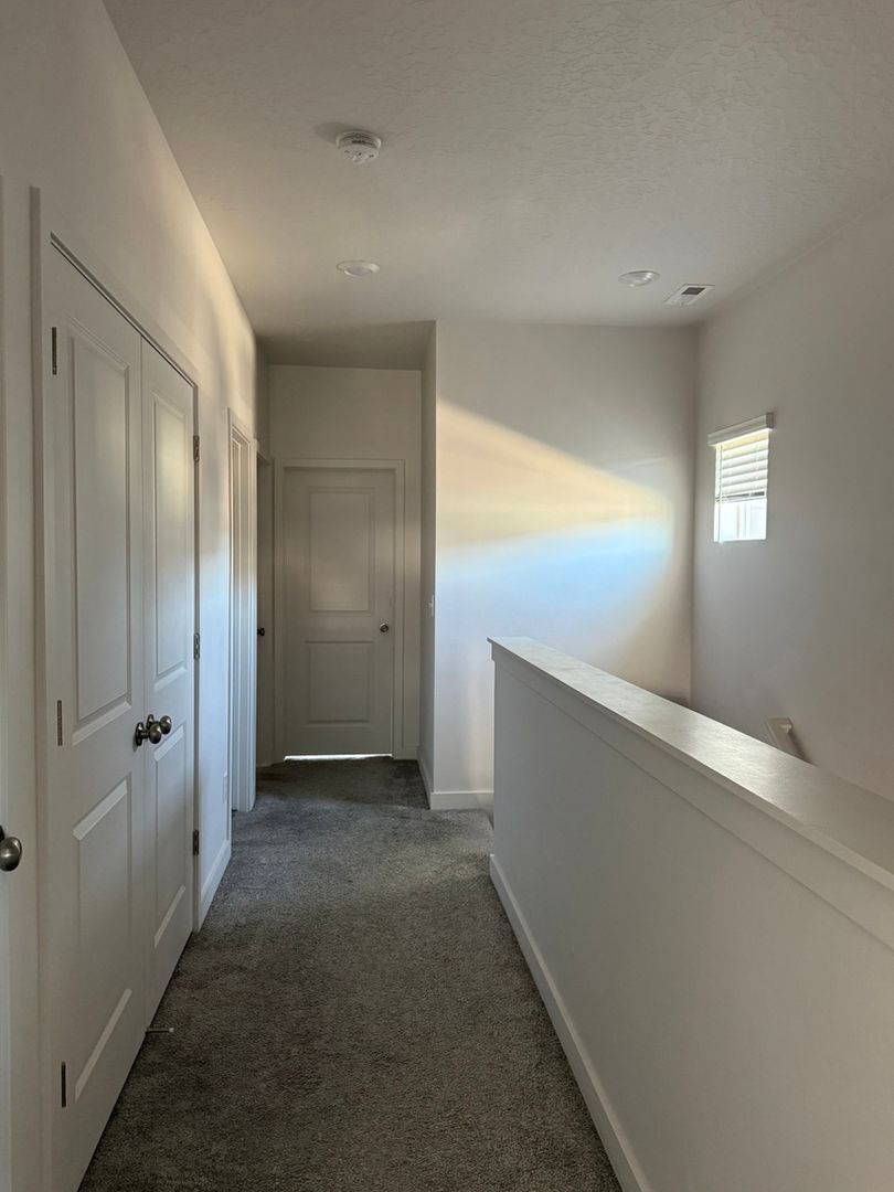 Building Photo - 15525 Jubilation Dr