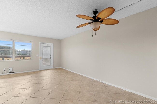 Building Photo - 3013 Wolverton E
