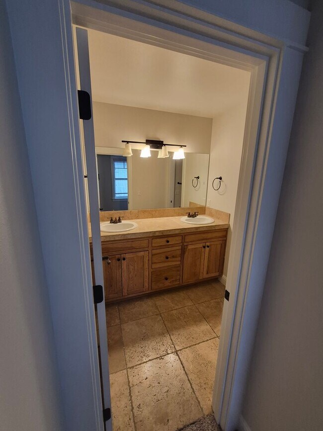 Building Photo - 4 bed 2.5 Bath Northwest Crossing - NWX -Coming Soon