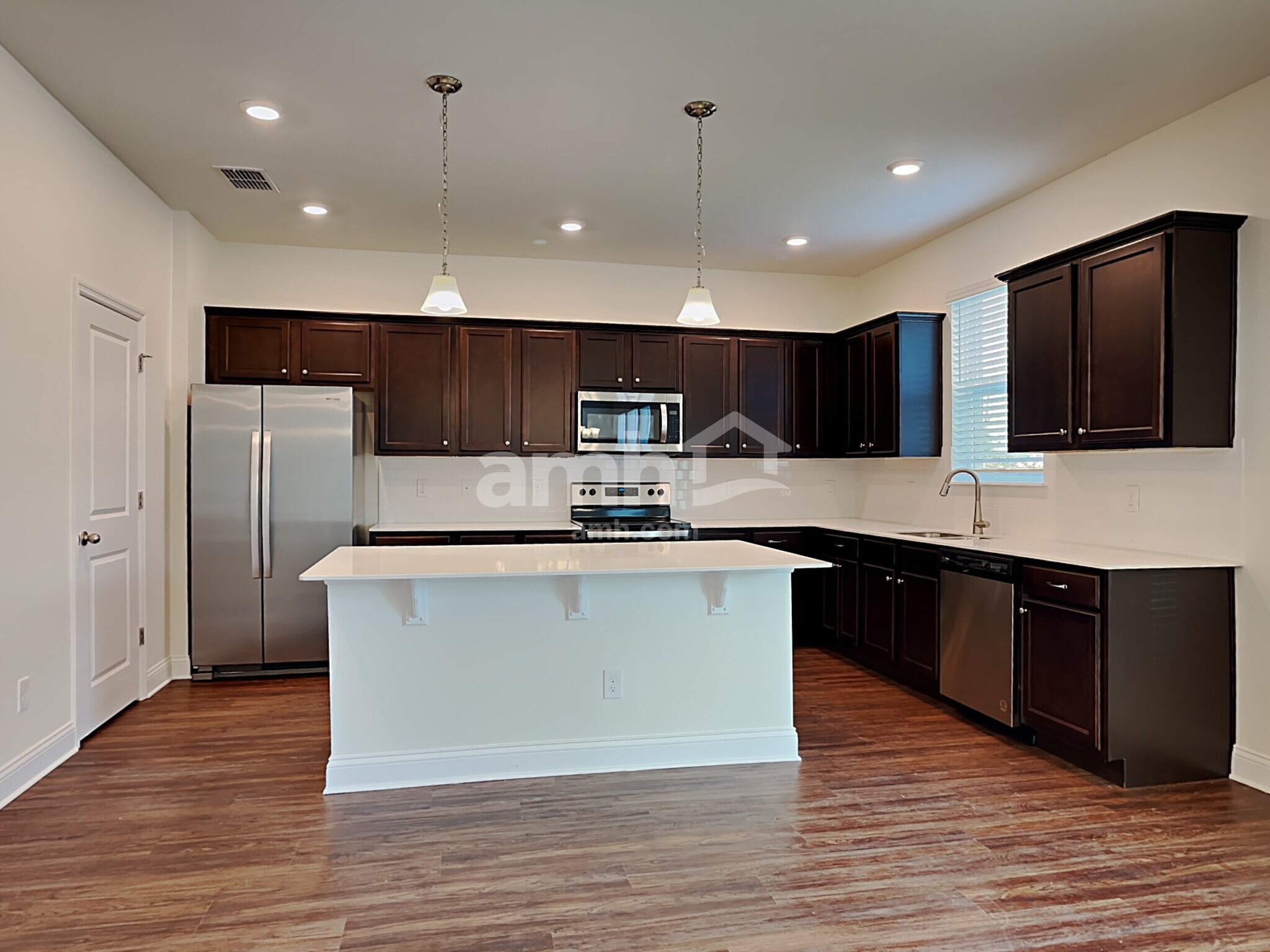 Building Photo - 918 Summer Stone Lp