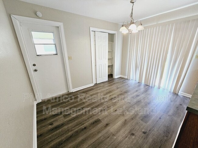 Building Photo - 4715 Kanoy Dr