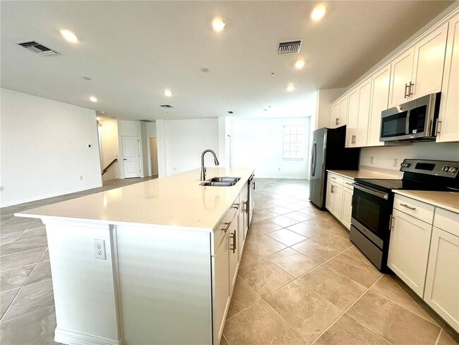 Building Photo - 14174 Poppy Fld Lp