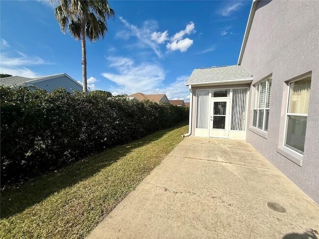 Building Photo - 11122 SW 73rd Ct