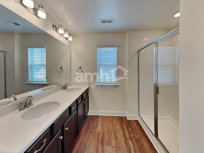 Building Photo - 111 Keyser Dr