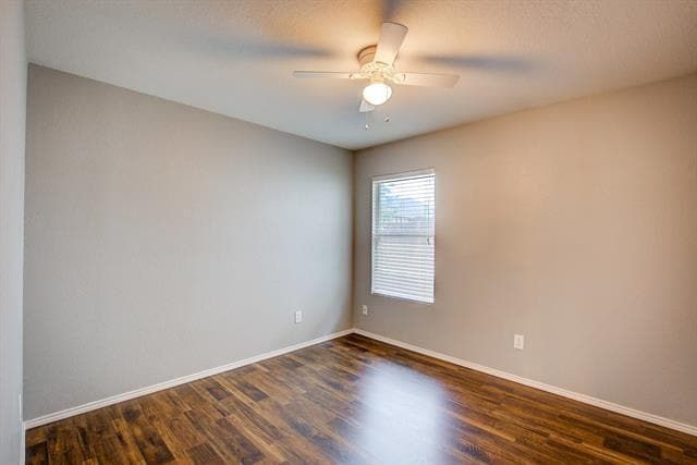 Building Photo - 705 Poncho Ln