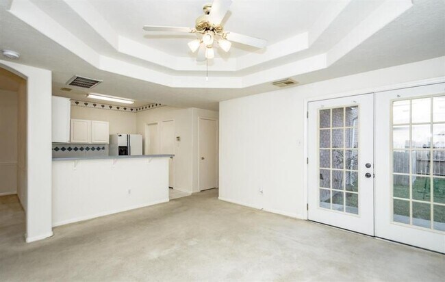 Building Photo - 15903 Timber Chase Dr