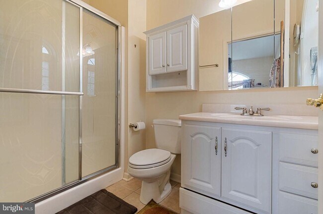 Building Photo - 308-310 E State St